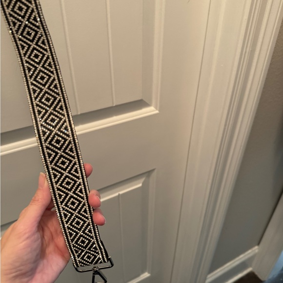 Sparkle cross body strap - Picture 9 of 12